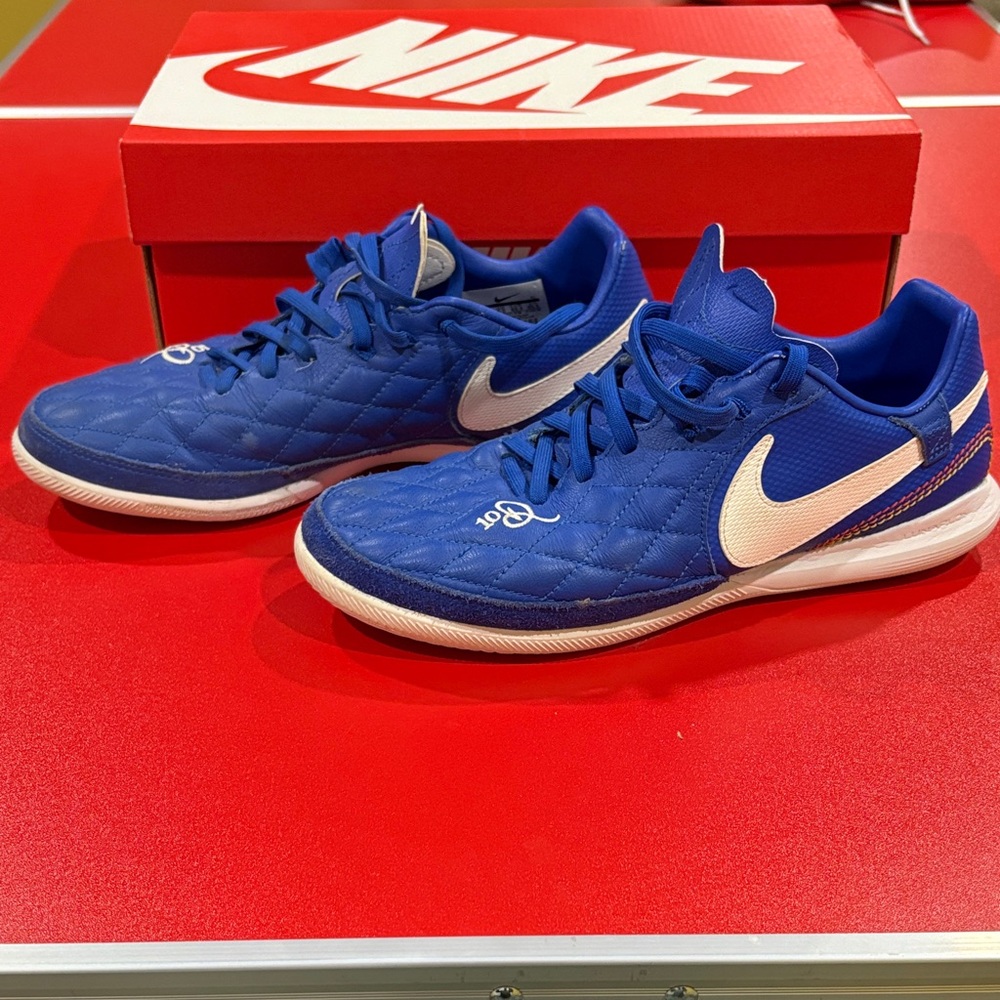 Nike tiempo legend 7 R10 royal blue indoor soccer shoe
